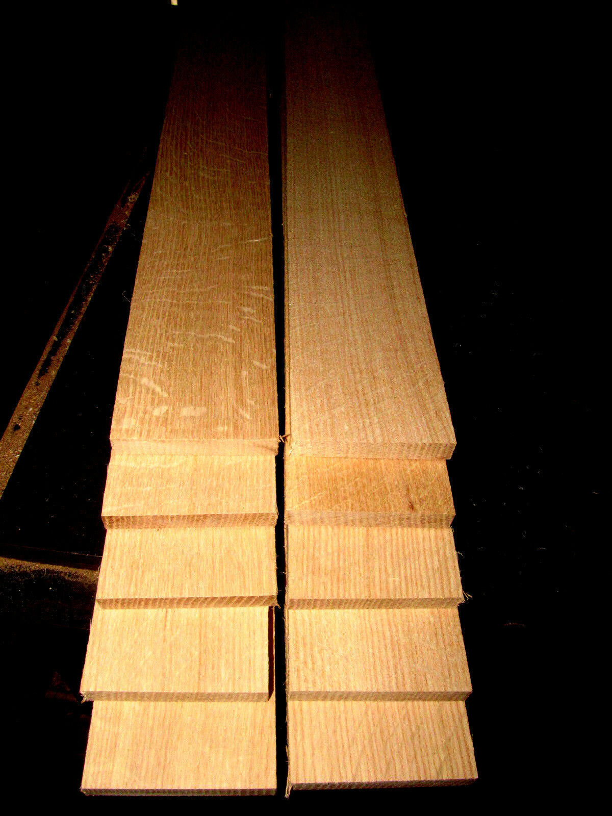 PACKAGES OF BEAUTIFUL KILN DRIED RED OAKTHIN LUMBER WOOD